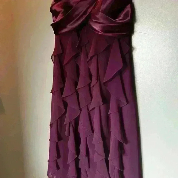 Gorgeous Eggplant Strapless Layered Ruffle Formal Midi Dress Size 4 Satin Bodice - Picture 2 of 4